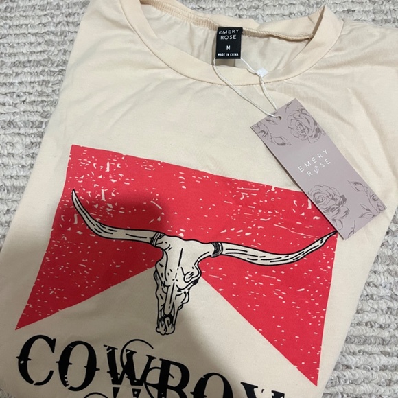 NWT Cowboys and Beer Graphic Tee - Picture 2 of 6